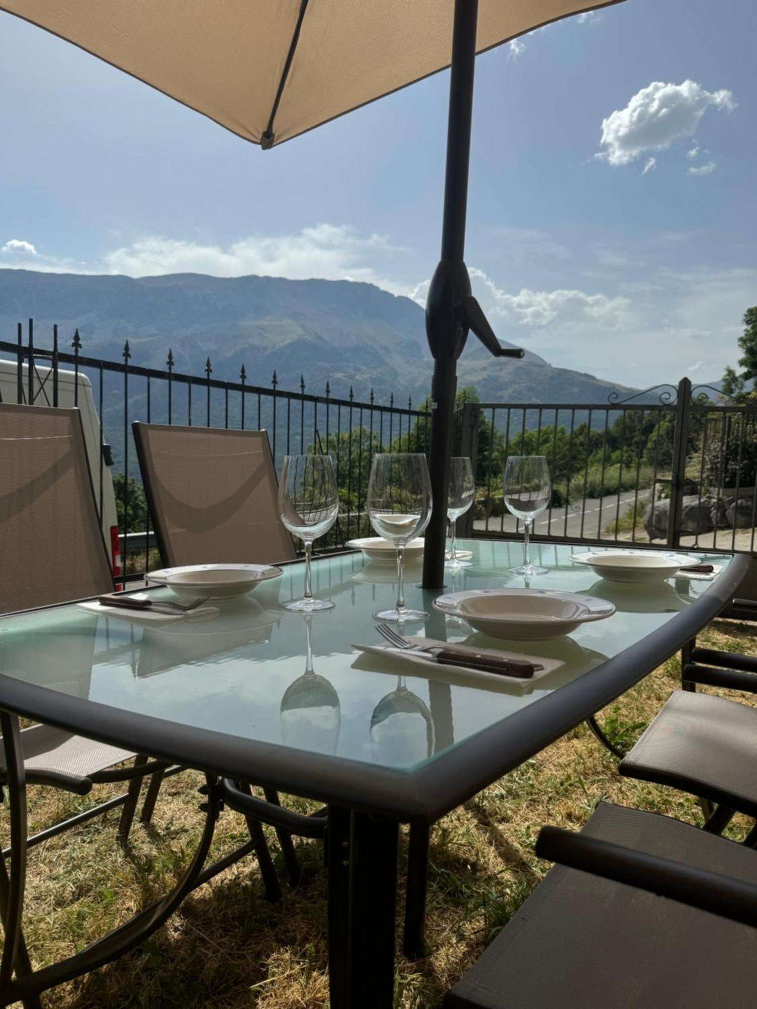 Borda Mateo Villa Eresue Buitenkant foto